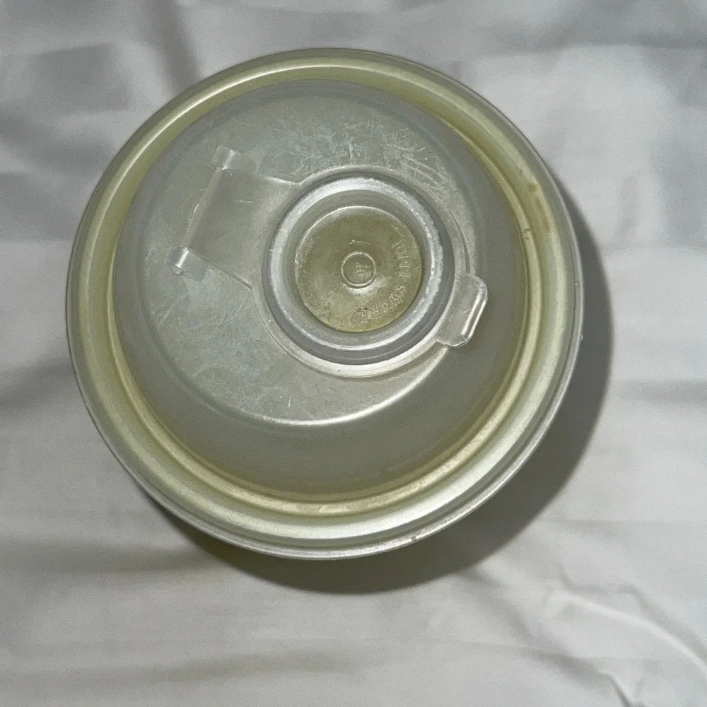 Vintage Tupperware Quick Shake Gravy Blender Shaker Yellow 2pc Set 844  564
